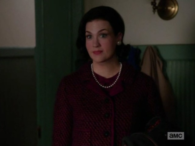 בטי בתור אליזבת טיילור.