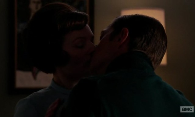 פגי וטד. אייב עדיין מחכה שבובי קנדי ינצח.